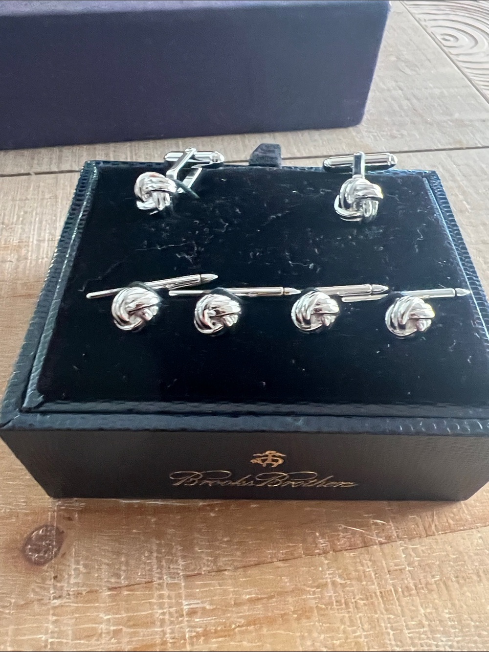 Brooks Brothers Polished Silver Knot Cufflinks and button set